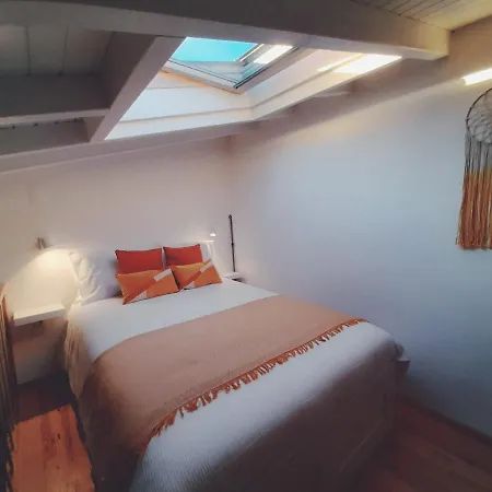 Casa Vinte & Cinco Local