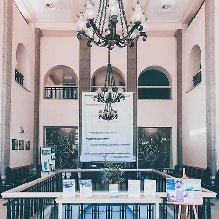 Casa Vinte & Cinco Local *