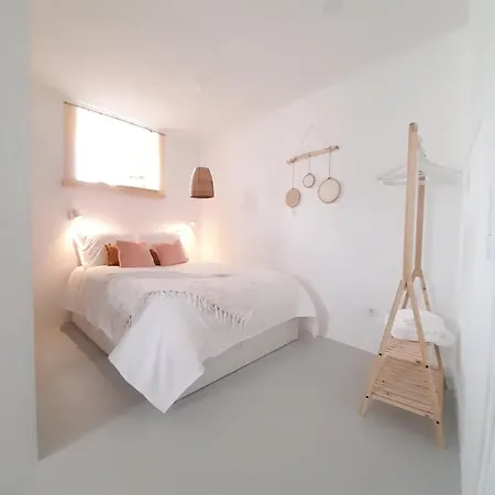 Casa Vinte & Cinco Local * Penha Garcia