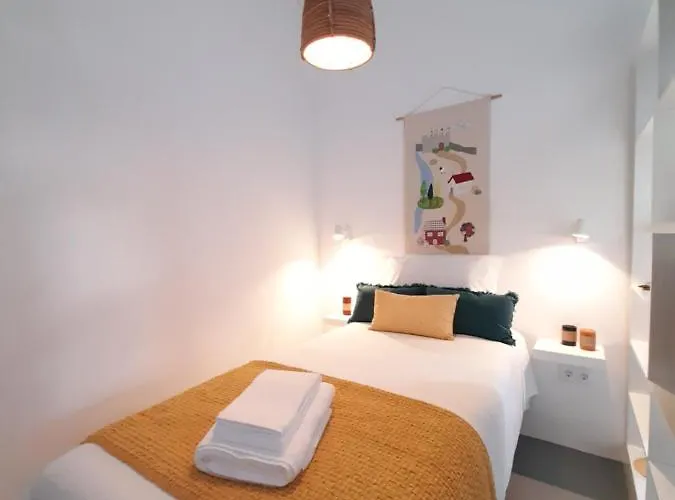 Casa Vinte & Cinco Local * Penha Garcia