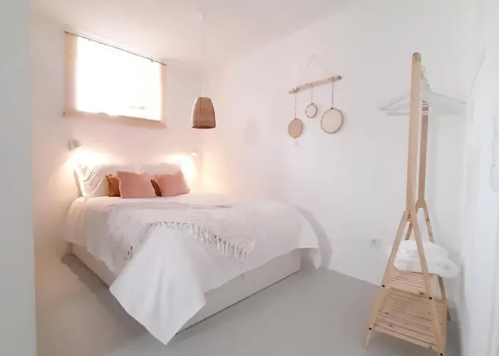 Casa Vinte & Cinco Local * Penha Garcia